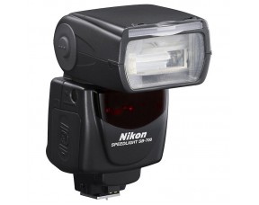 Вспышка Nikon Speedlight SB-700..
